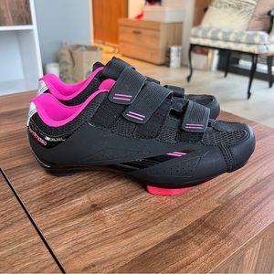 Tommaso Pista 100 pink and black women cycling shoes